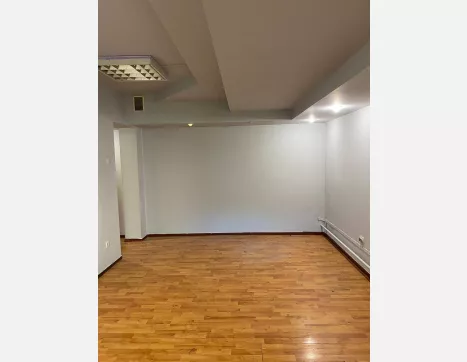 Помещение своб. назначения, 40 м², 1/9 этаж  фото 1