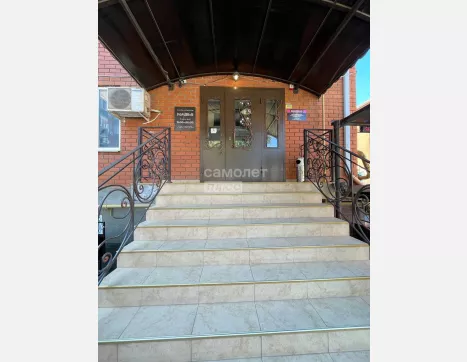 Помещение своб. назначения, 130 м², 1/5 этаж  фото 1